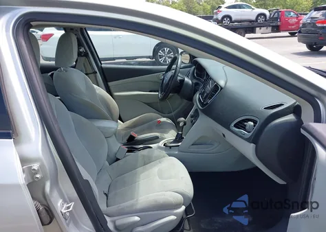 2013 Dodge Dart Sxt z USA, uszkodzony, nr VIN 1C3CDFBA3DD139648